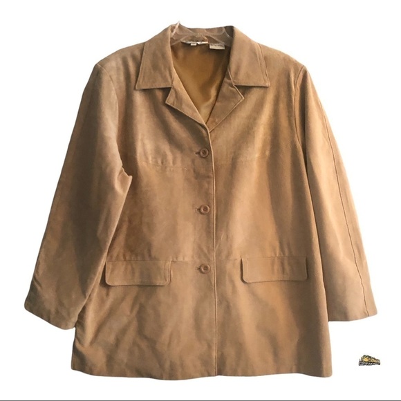 Men’s  Light Suede Tan color in Excellent Used Condition - Picture 1 of 10